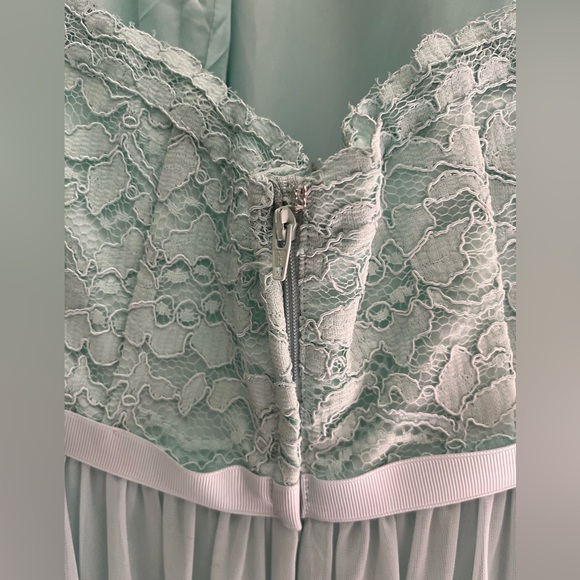 David’s Bridal Lace Floral and Chiffon Halter Bridesmaid/Sundress - Picture 3 of 10